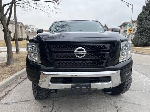 2020 Nissan Titan XD SV