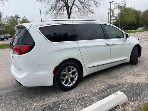 2019 Chrysler Pacifica Limited