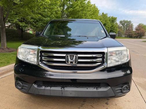 Crystal Black Pearl 2015 Honda Pilot LX
