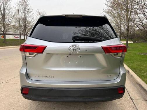 2019 Toyota Highlander LE Plus