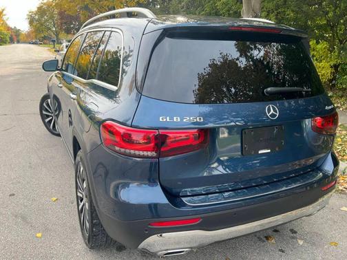 2021 Mercedes-Benz GLB 250 4MATIC