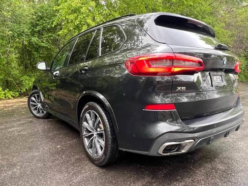 Black 2020 BMW X5 M50i