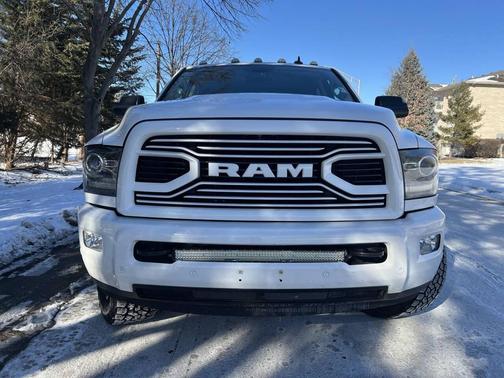 2018 RAM 3500 Laramie Mega Cab 4x4 6'4' Box