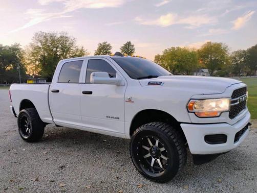 2019 RAM 2500 Tradesman Crew Cab 4x4 6'4' Box