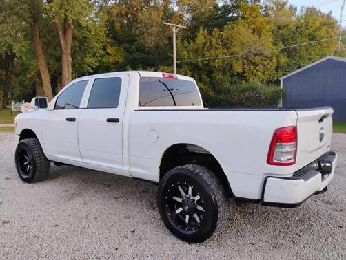 2019 RAM 2500 Tradesman Crew Cab 4x4 6'4' Box