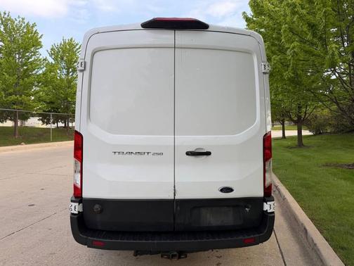 Oxford White 2019 Ford Transit-250 Base