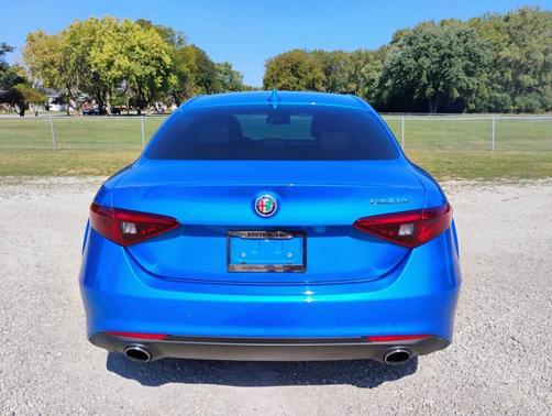 2019 Alfa Romeo Giulia Base