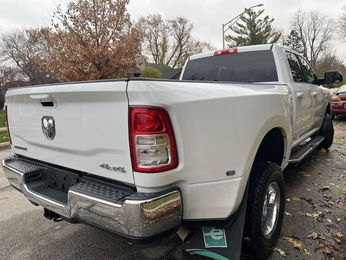 2021 RAM 3500 Big Horn Crew Cab 4x4 8' Box