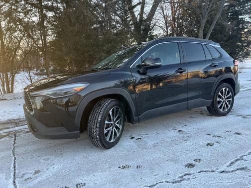 2022 Toyota Corolla Cross XLE