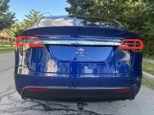 2016 Tesla Model X 90D