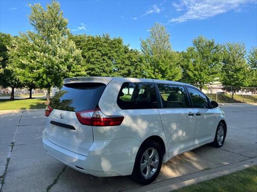 2015 Toyota Sienna L