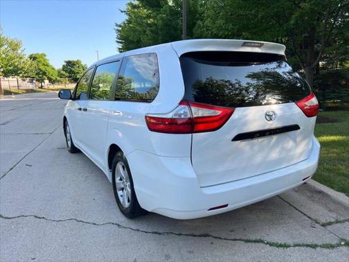 2015 Toyota Sienna L