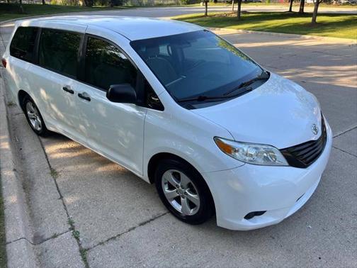 2015 Toyota Sienna L