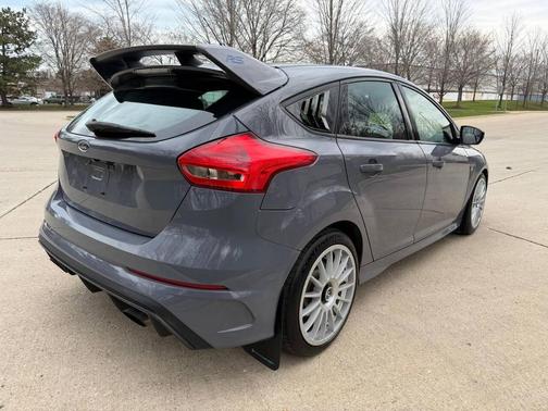 Stealth Gray 2017 Ford Focus RS Base