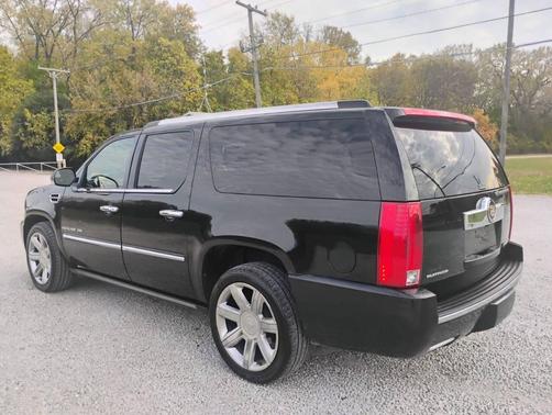 2013 Cadillac Escalade ESV Platinum Edition