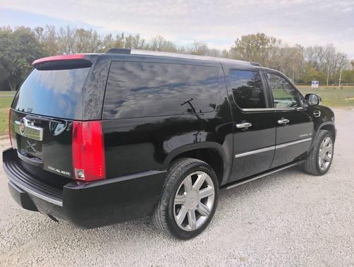 2013 Cadillac Escalade ESV Platinum Edition
