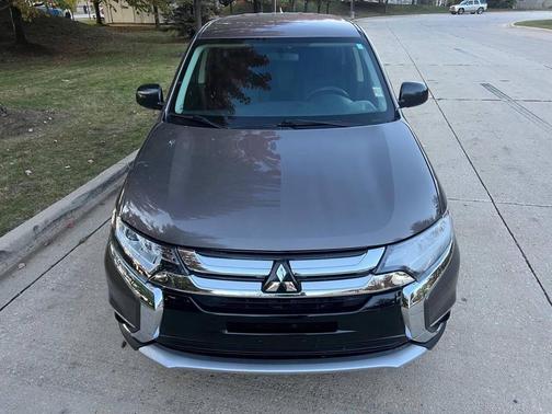 2018 Mitsubishi Outlander ES