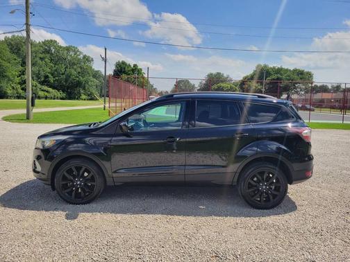 Shadow Black 2017 Ford Escape SE