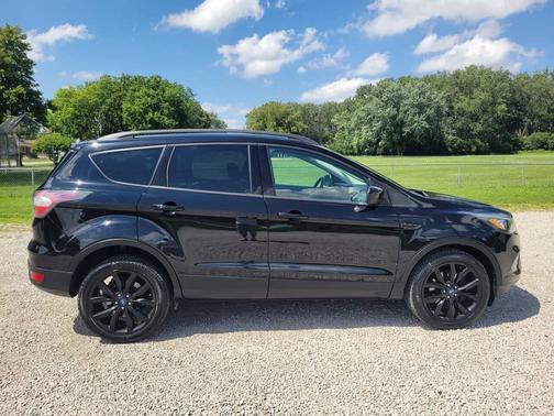 Shadow Black 2017 Ford Escape SE