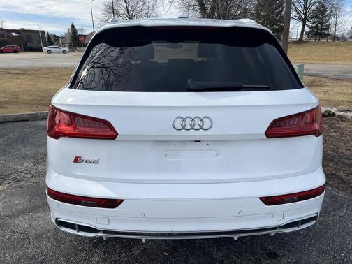 2018 Audi SQ5 3.0T Premium Plus