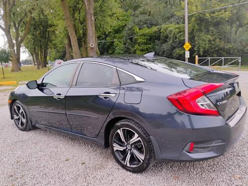2017 Honda Civic Touring