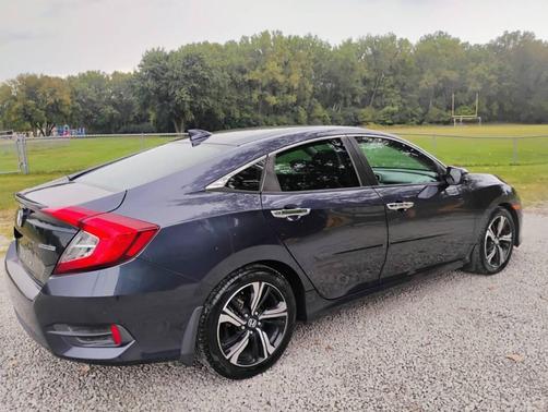 2017 Honda Civic Touring