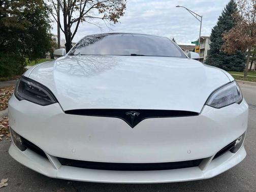 2020 Tesla Model S Performance