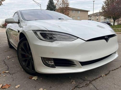 2020 Tesla Model S Performance