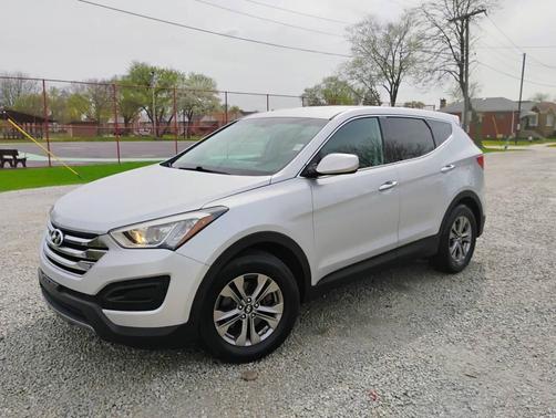 Sparkling Silver 2016 Hyundai Santa Fe Sport 2.4L