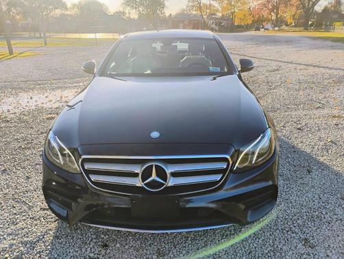 2017 Mercedes-Benz E-Class 4MATIC