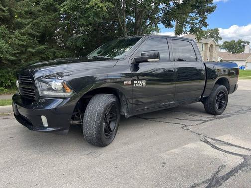 2016 RAM 1500 Sport