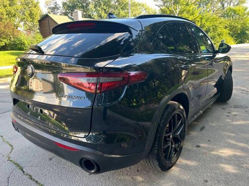 2019 Alfa Romeo Stelvio Ti Sport