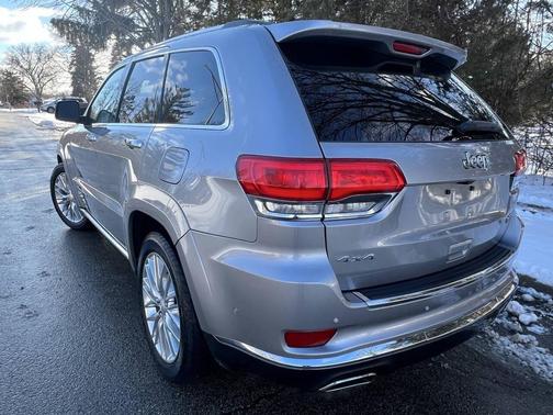 2018 Jeep Grand Cherokee Summit