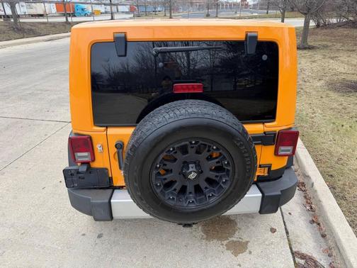 2012 Jeep Wrangler Unlimited Sahara