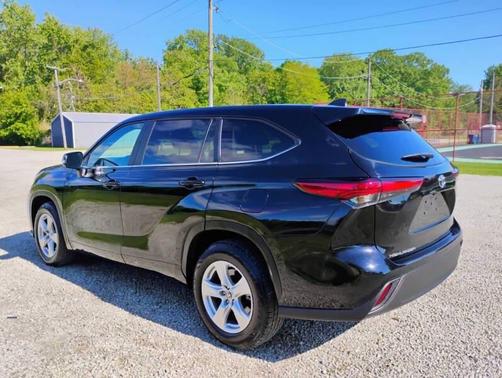 Midnight Black Metallic 2023 Toyota Highlander L