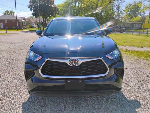 Midnight Black Metallic 2023 Toyota Highlander L