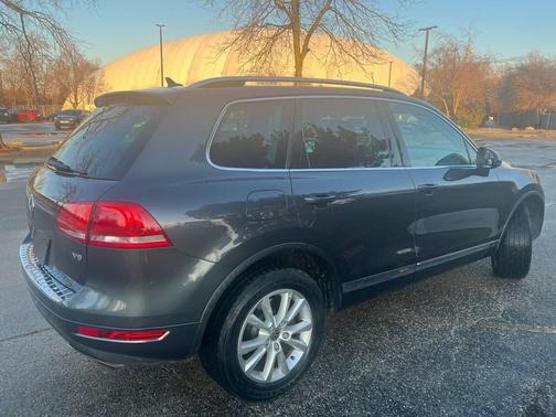 2014 Volkswagen Touareg 3.6L Sport