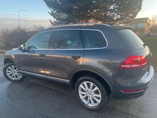 2014 Volkswagen Touareg 3.6L Sport