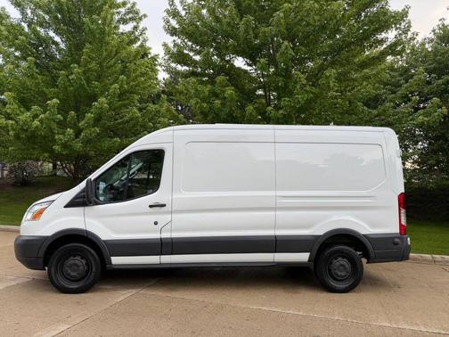 Oxford White 2016 Ford Transit-250 Base