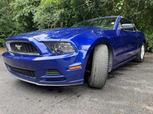 Blue 2014 Ford Mustang V6