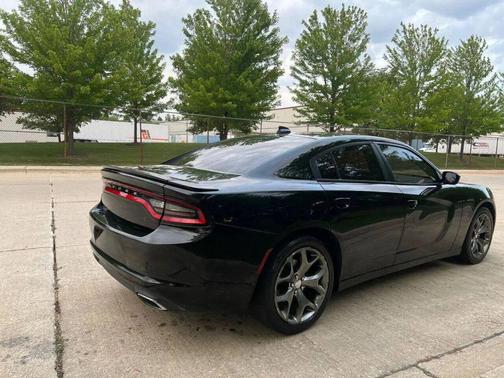 2015 Dodge Charger SXT