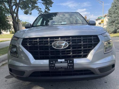 2020 Hyundai VENUE SE