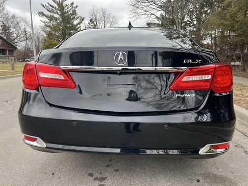 2016 Acura RLX Advance Package