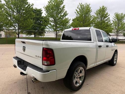 Bright White Clearcoat 2016 RAM 1500 Tradesman/Express