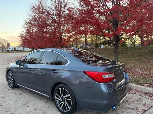 2017 Subaru Legacy Sport