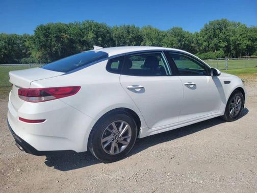 2020 Kia Optima LX