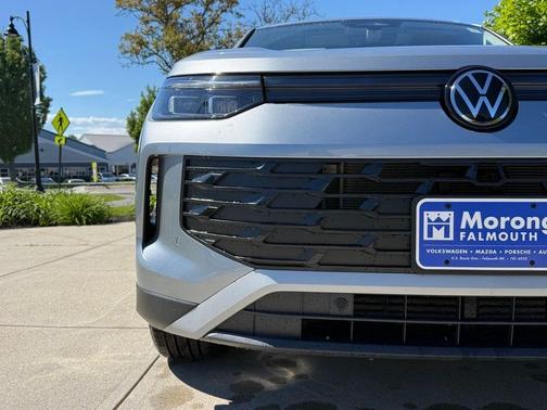 Silver 2026 Volkswagen Tiguan 2.0T SE