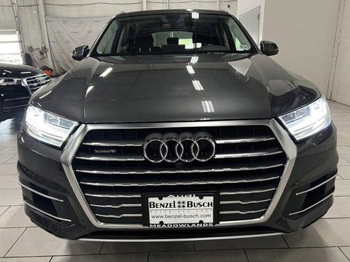 Photo 1 of 32 of 2018 Audi Q7 3.0T Premium Plus