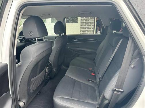 2019 Kia Sorento S