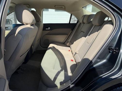Black 2010 Ford Fusion SE